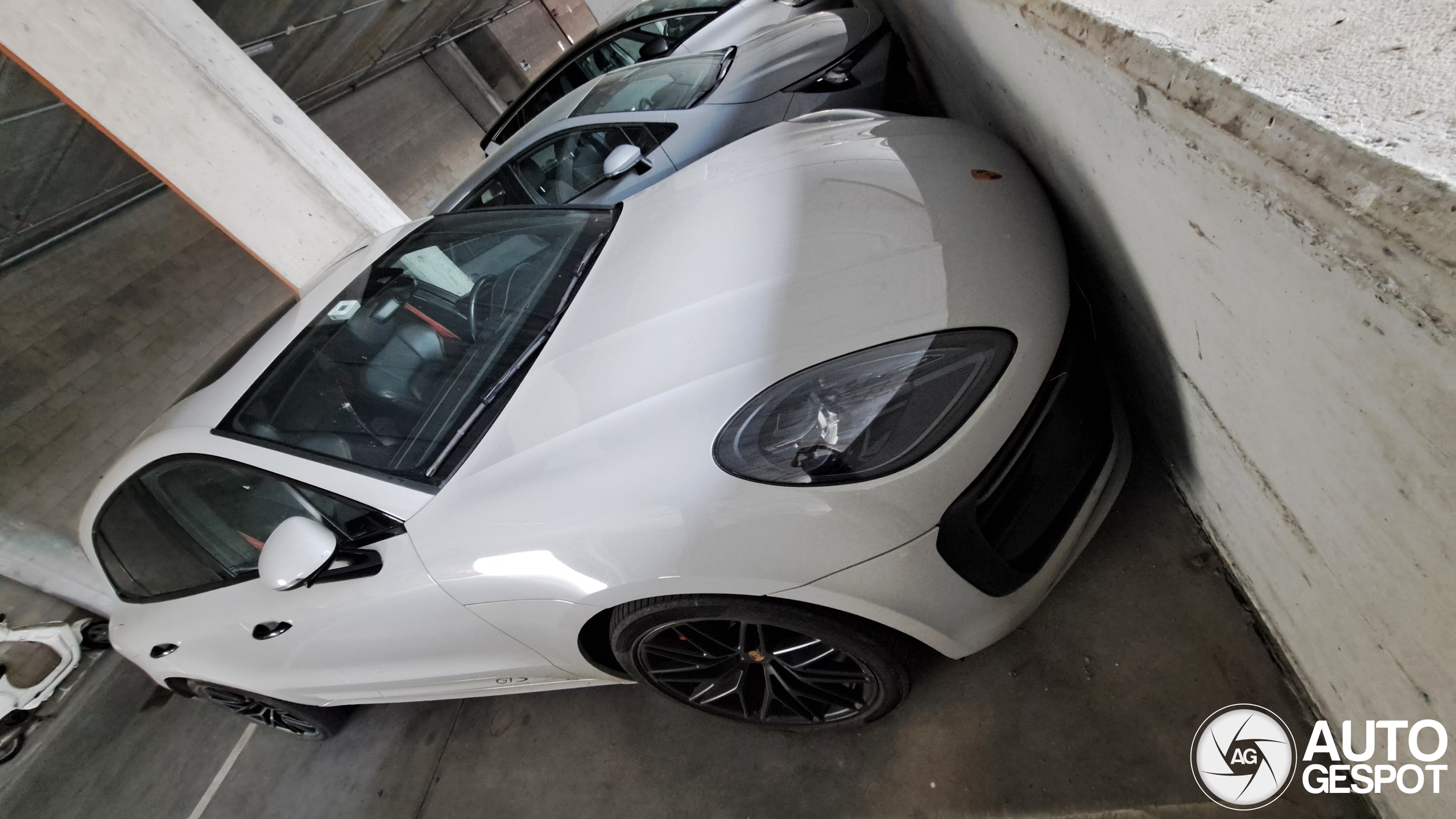 Porsche 95B Macan GTS MkIII