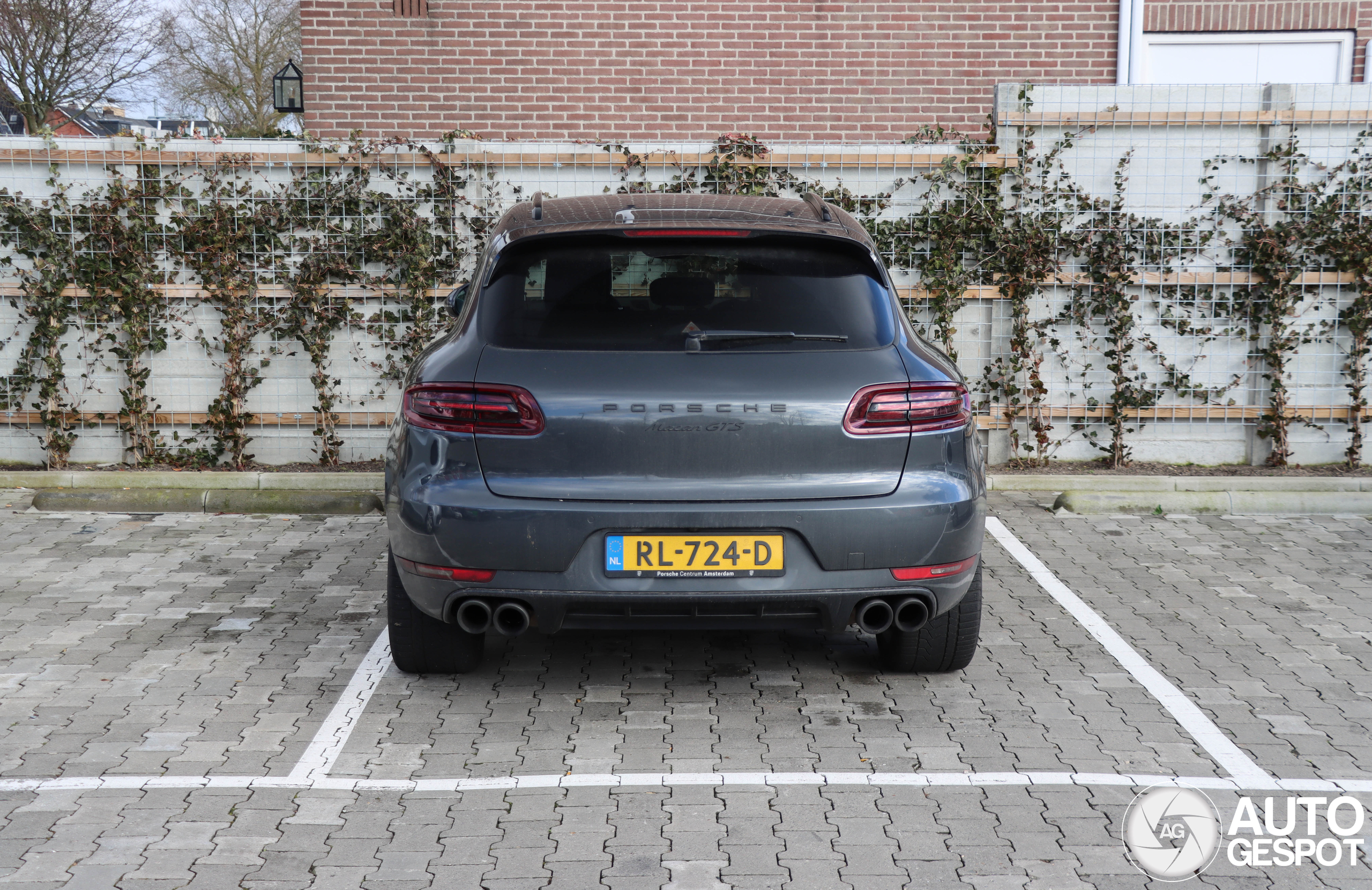 Porsche 95B Macan GTS