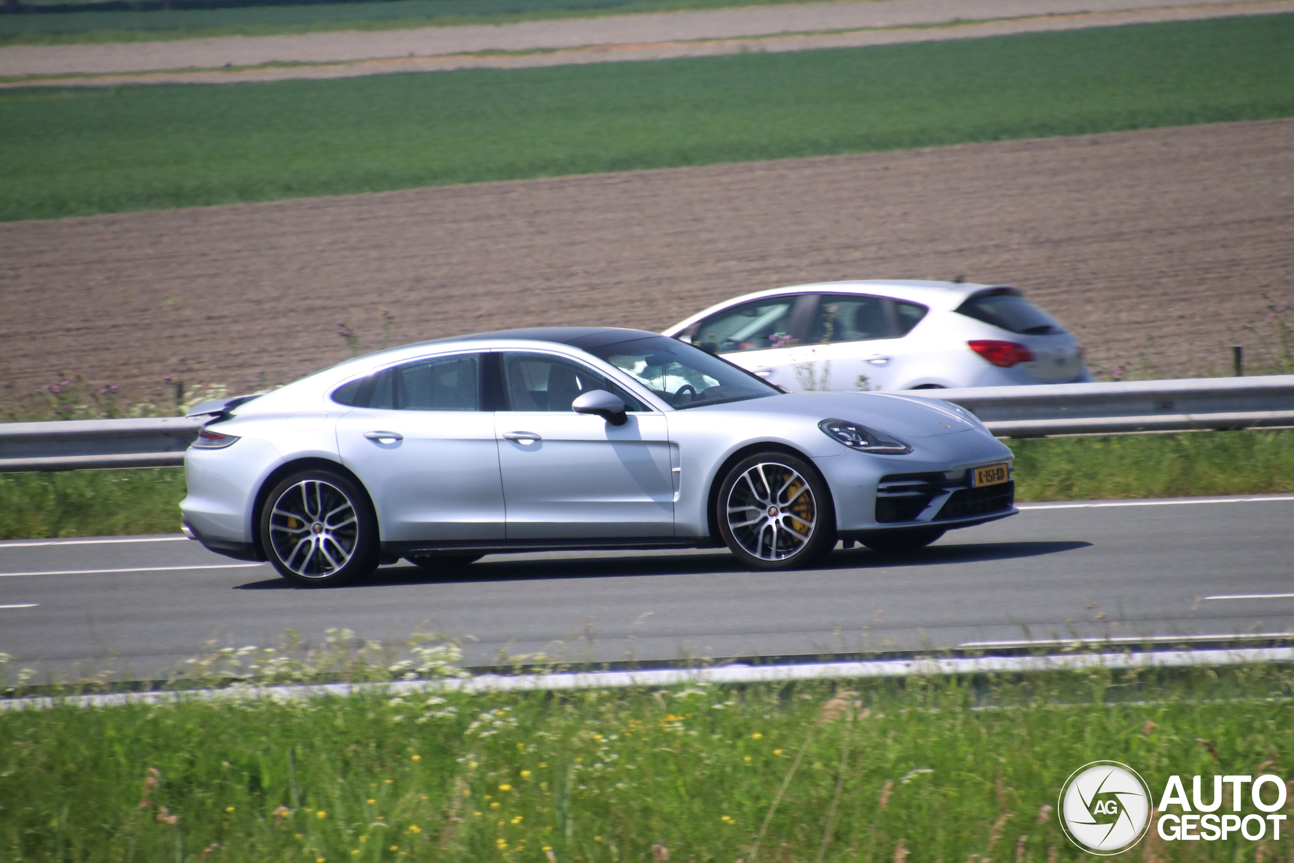 Porsche 971 Panamera Turbo S E-Hybrid MkII