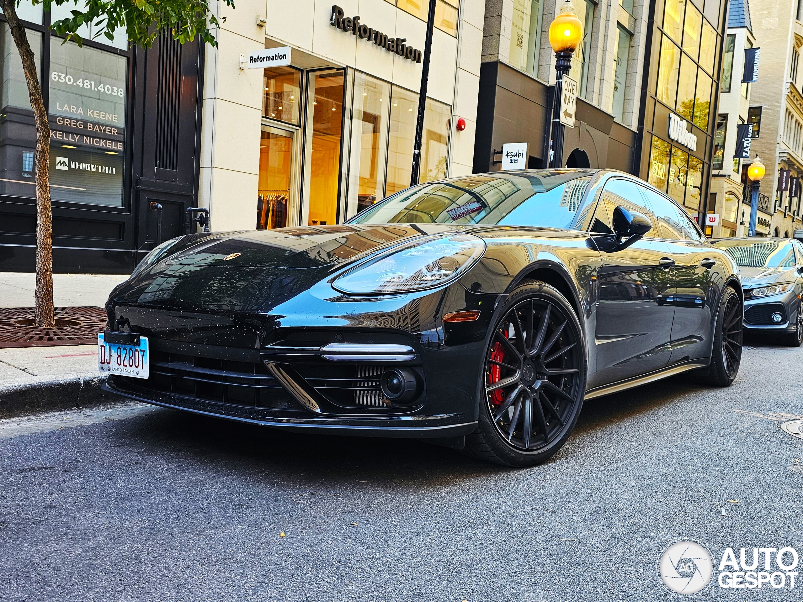 Porsche 971 Panamera Turbo Sport Turismo
