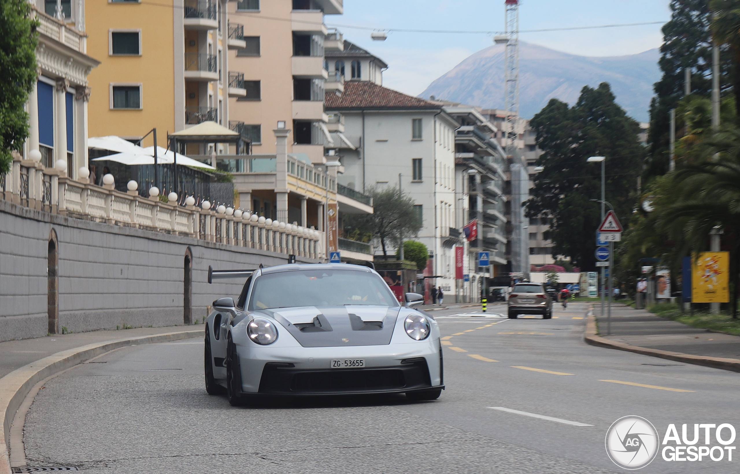 Porsche 992 GT3 RS Weissach Package
