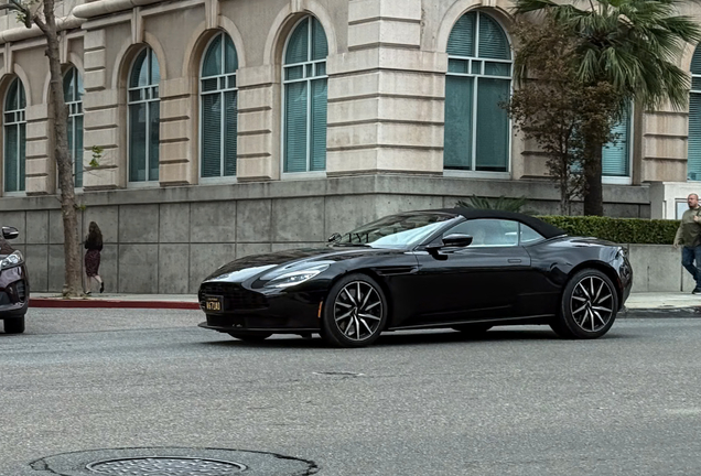 Aston Martin DB11 V8 Volante