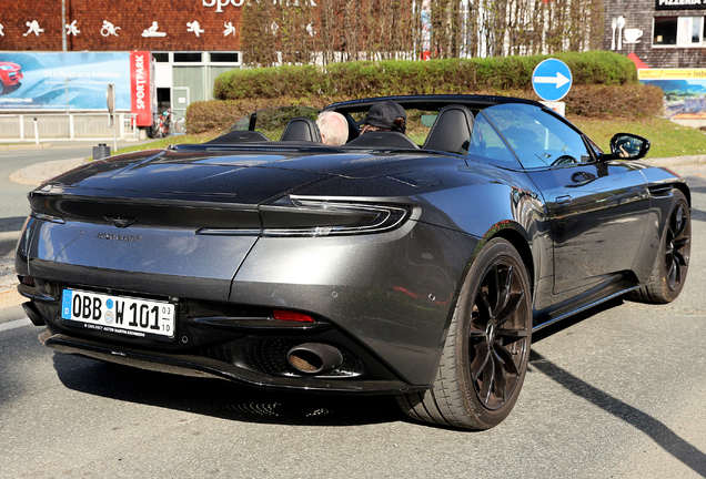Aston Martin DB11 V8 Volante