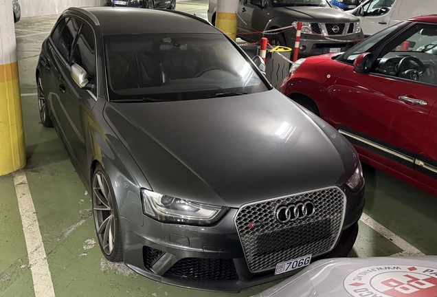 Audi RS4 Avant B8