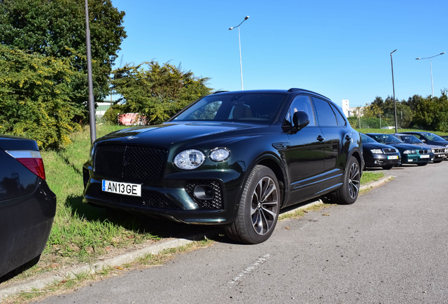 Bentley Bentayga Hybrid 2021