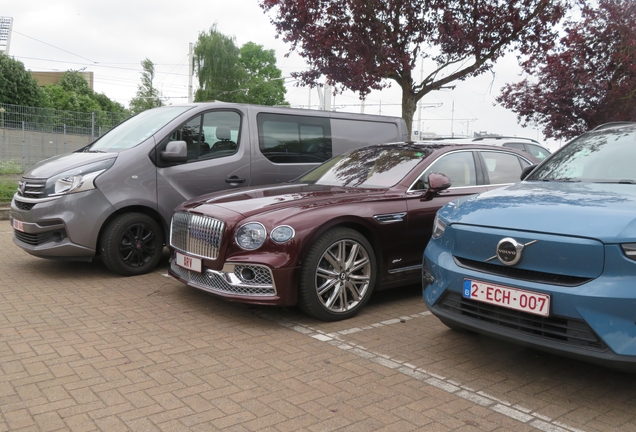 Bentley Flying Spur Hybrid