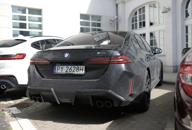 BMW M5 G90