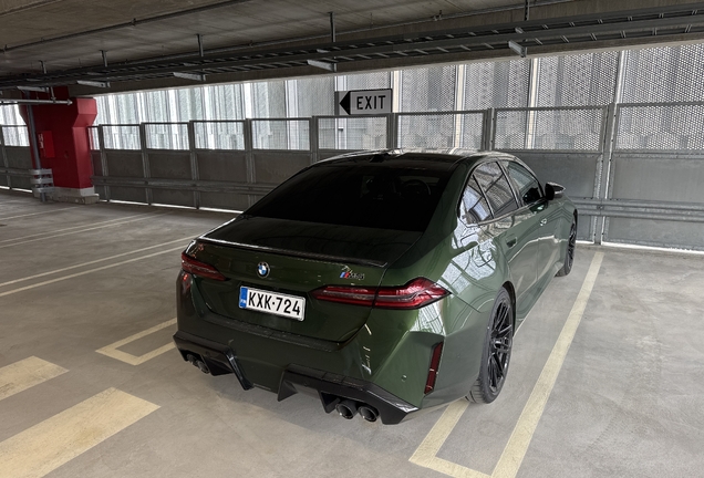 BMW M5 G90