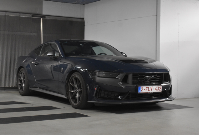 Ford Mustang Dark Horse 2024
