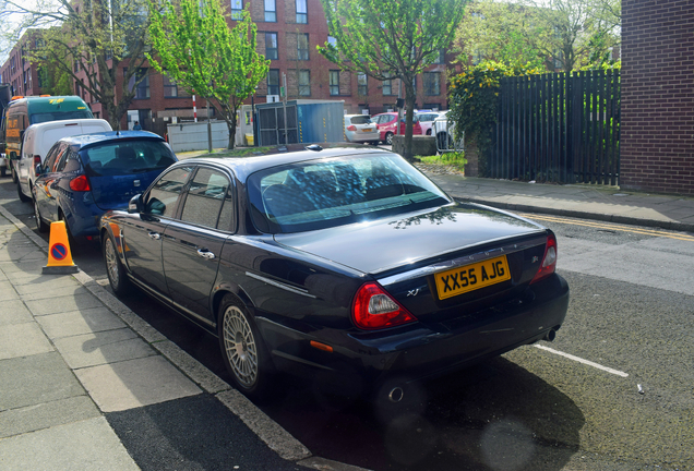Jaguar XJR Portfolio