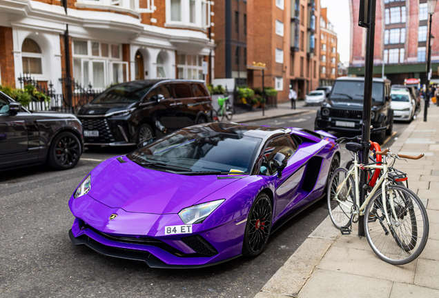 Lamborghini Aventador S LP740-4 Roadster