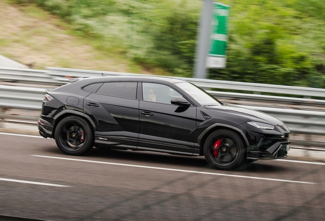 Lamborghini Urus Performante