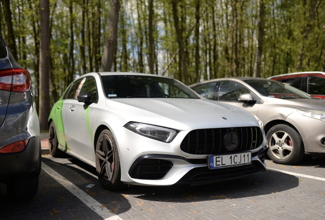 Mercedes-AMG A 45 S W177