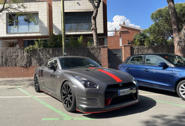 Nissan GT-R 2012