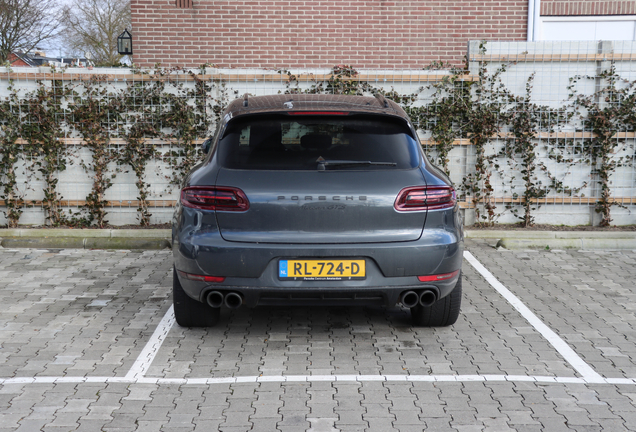 Porsche 95B Macan GTS