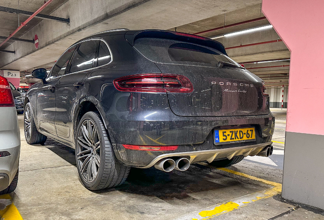 Porsche 95B Macan Turbo