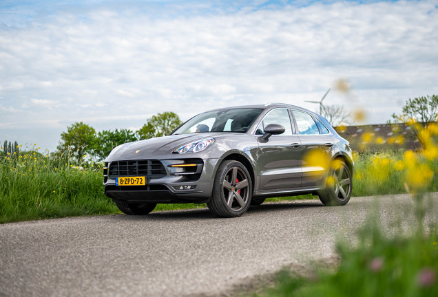 Porsche 95B Macan Turbo