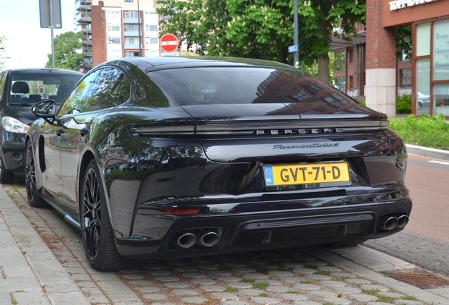Porsche 972 Panamera Turbo S E-Hybrid