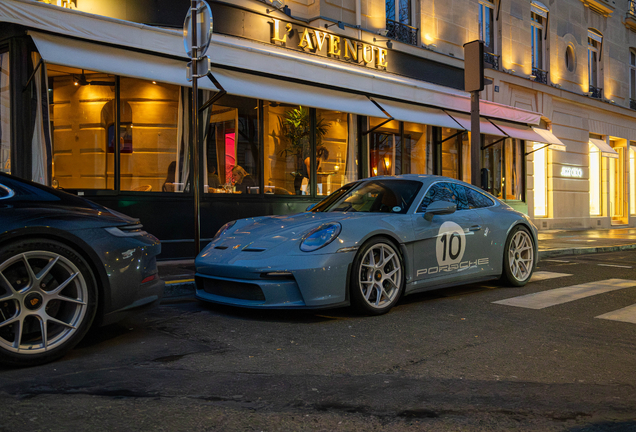 Porsche 992 S/T