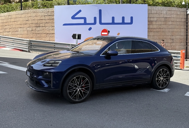 Porsche Macan EV Turbo