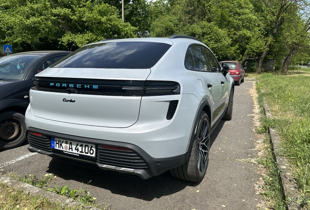 Porsche Macan EV Turbo