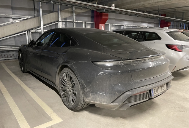 Porsche Taycan Turbo