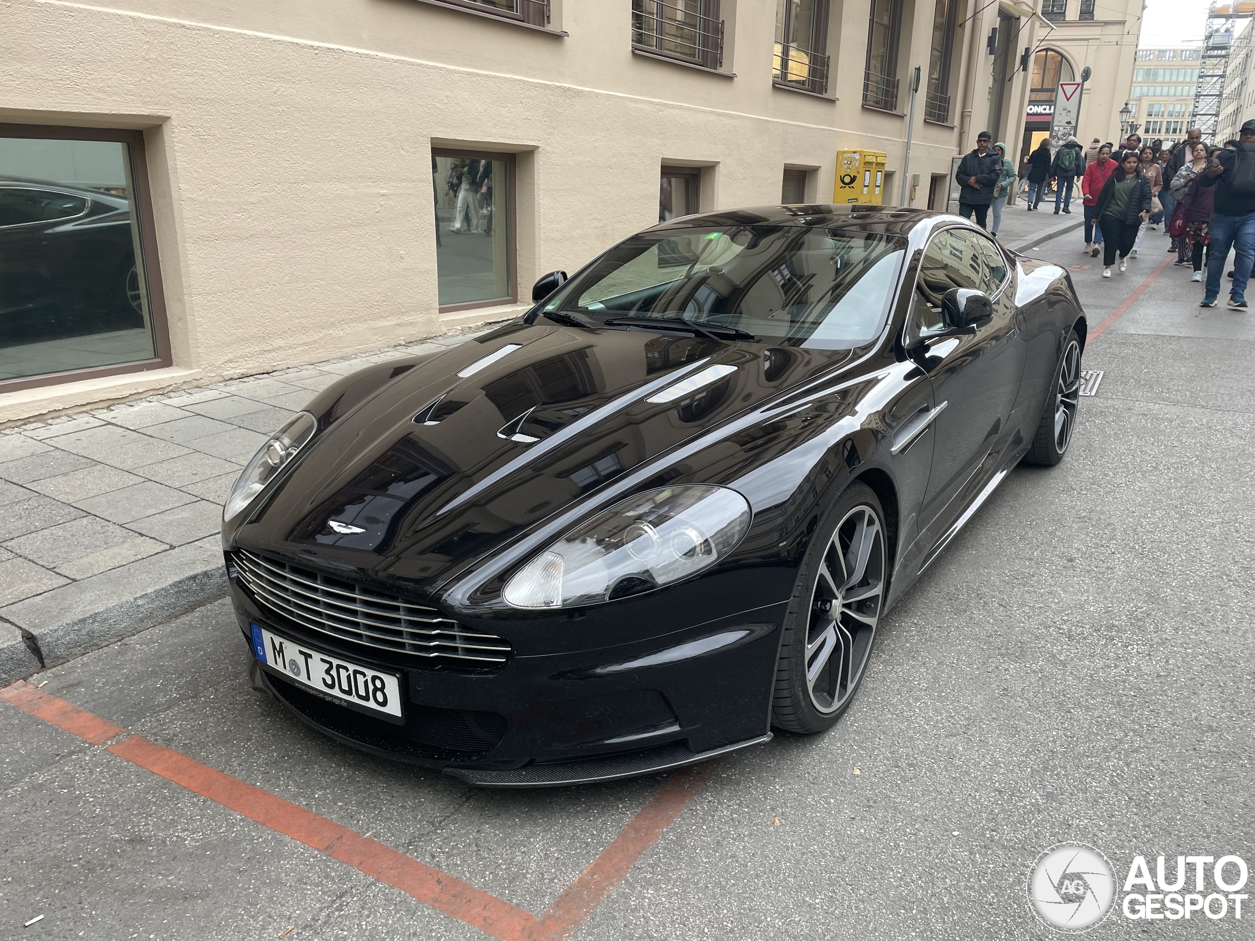 Aston Martin DBS