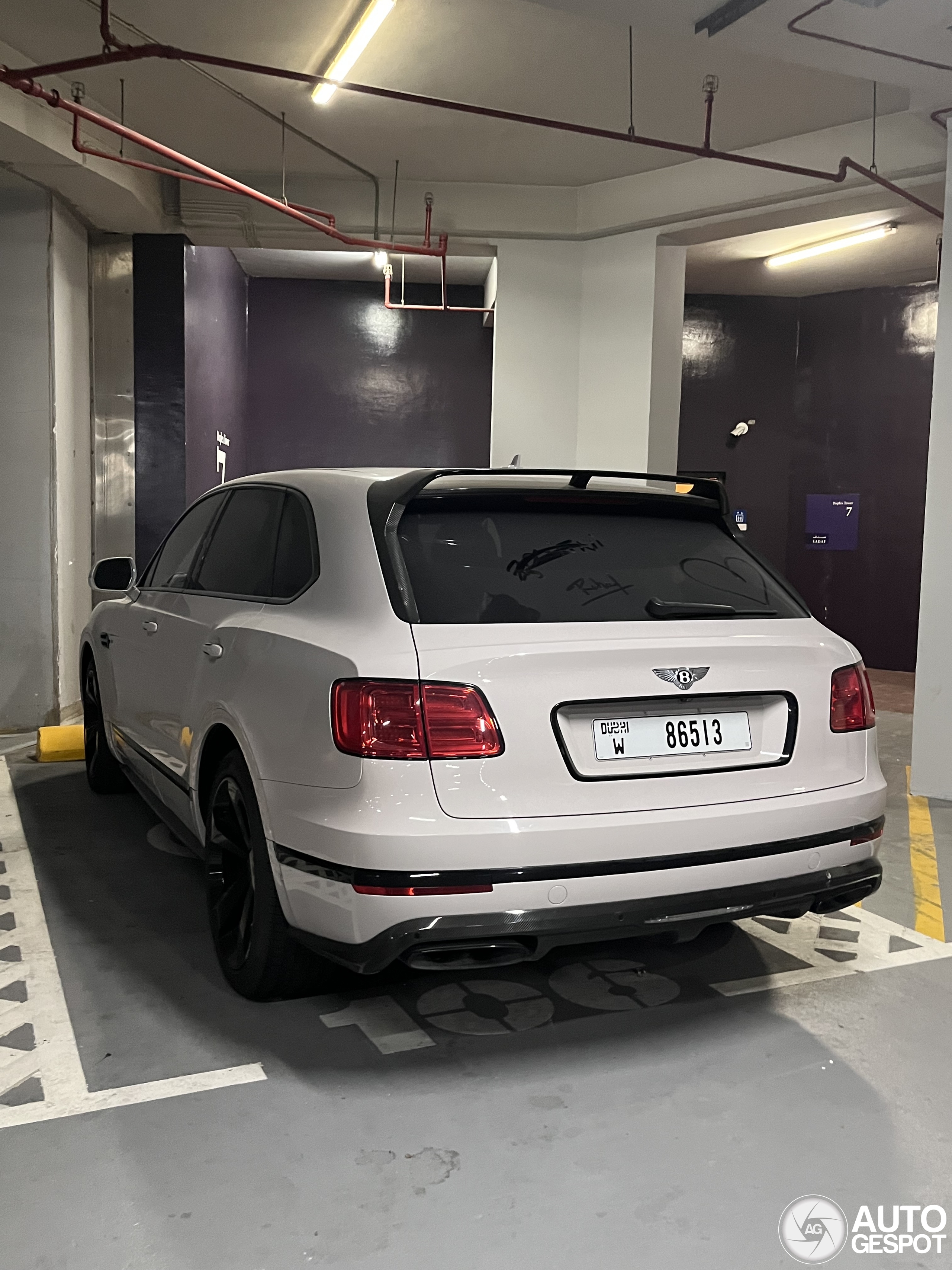 Bentley Bentayga V8