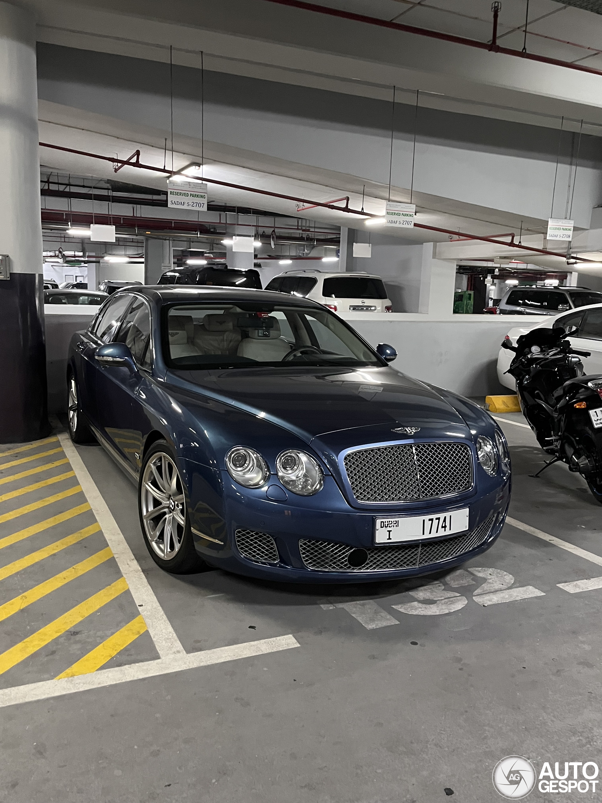 Bentley Continental Flying Spur Speed Arabia Special Edition