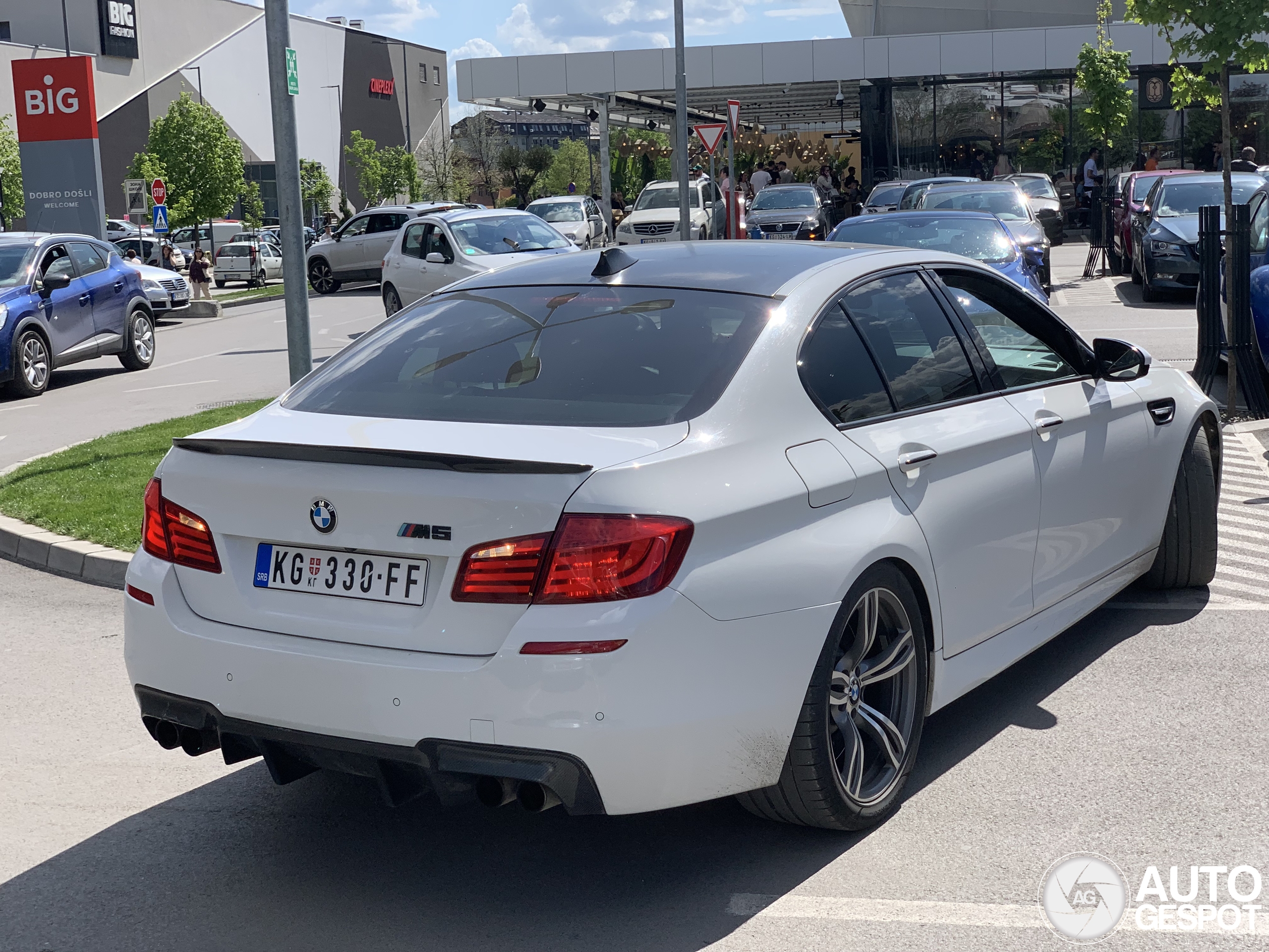 BMW M5 F10 2011