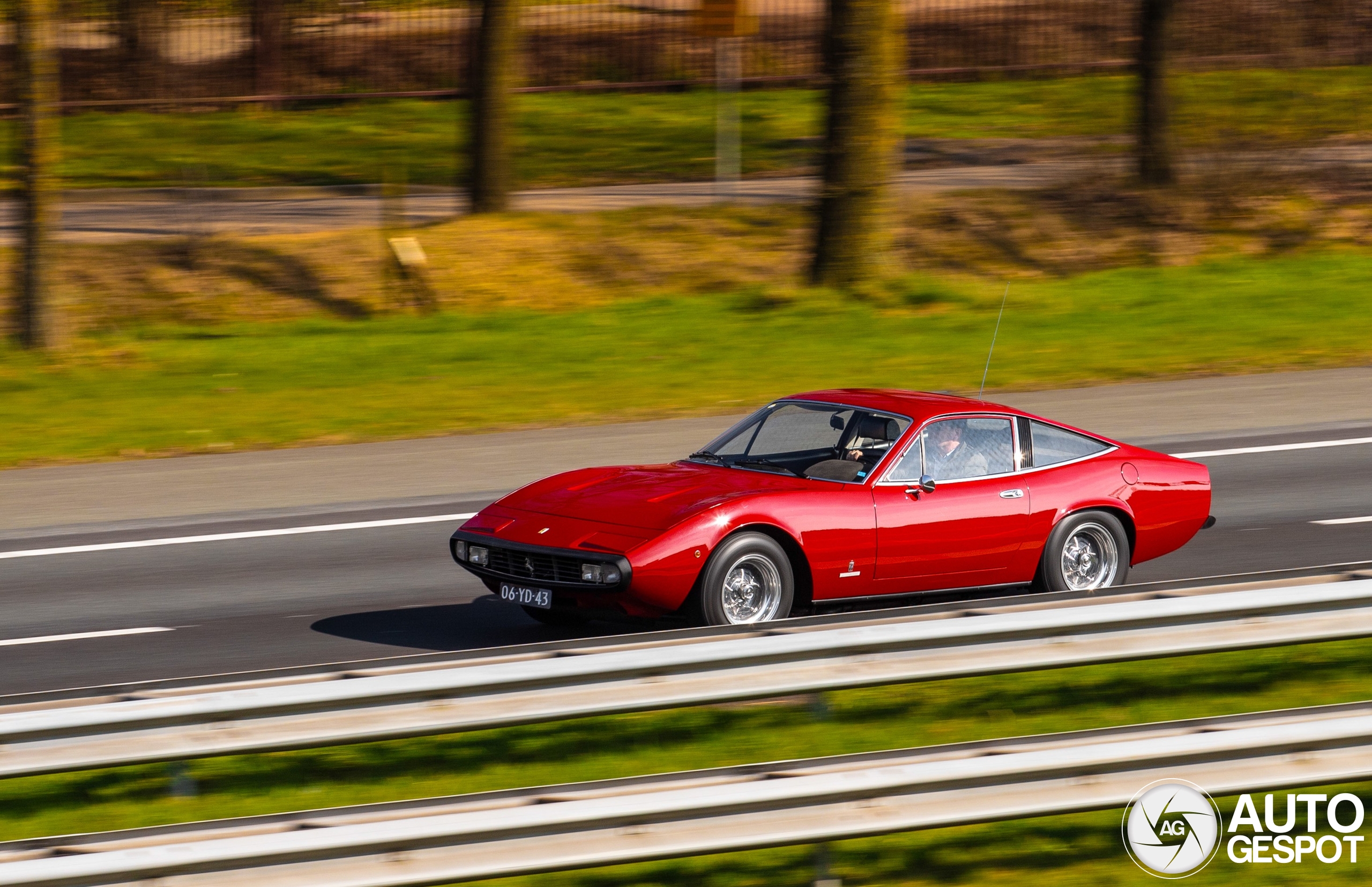 Ferrari 365 GTC/4