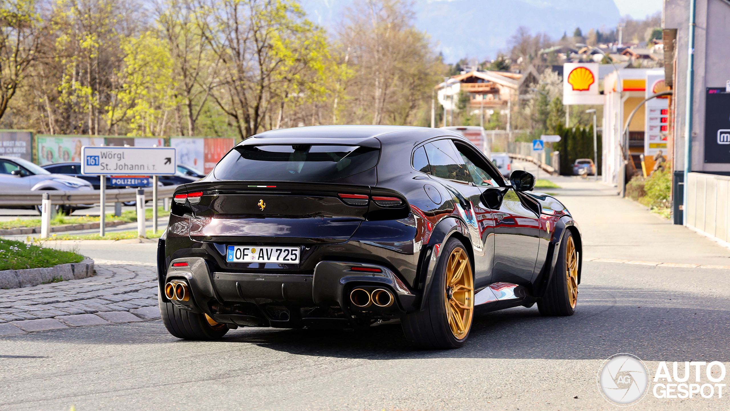 Eerste Ferrari Purosangue met Novitec kit wordt gespot!