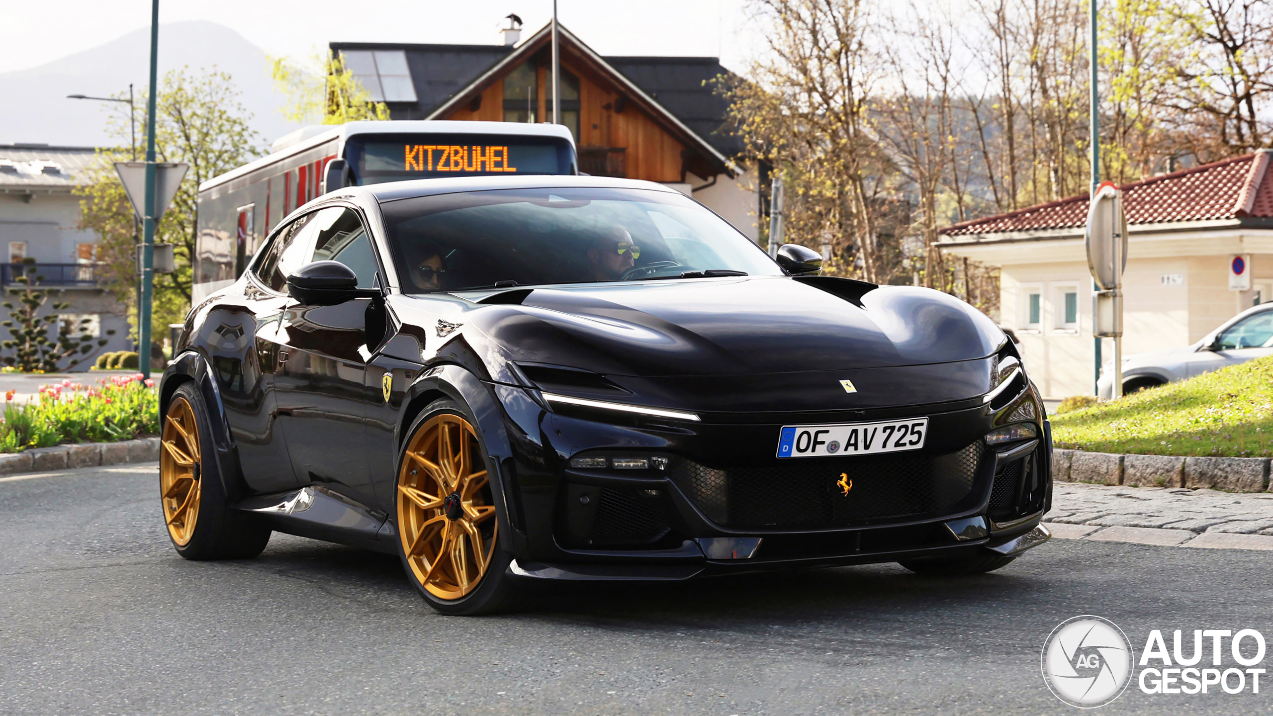Novitec Esteso Purosangue: A V12 widebody in Nero Purosangue