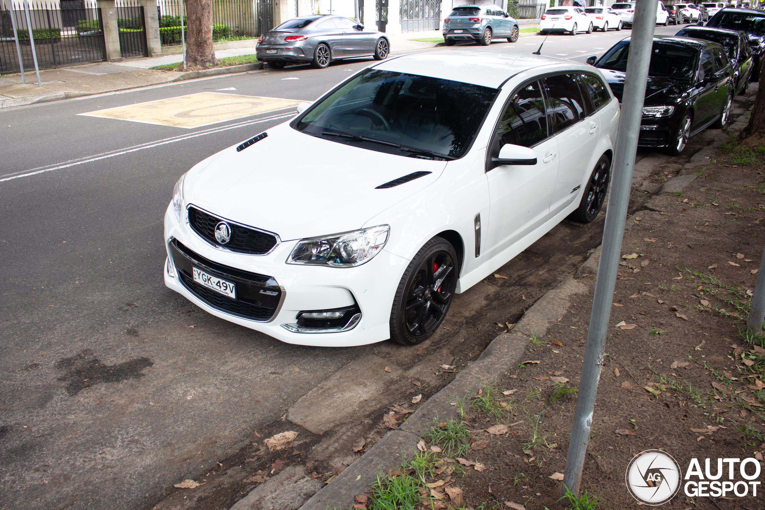 Holden VF Series II Commodore SS V Sportwagon