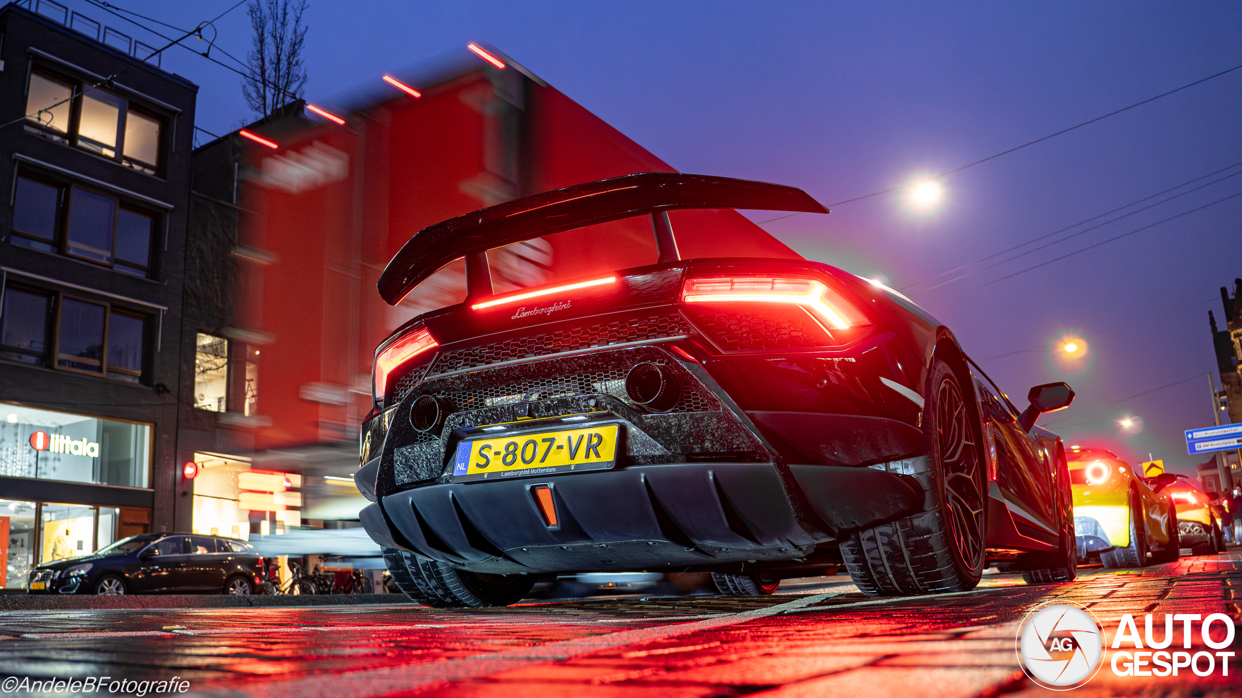 Lamborghini Huracán LP640-4 Performante Spyder