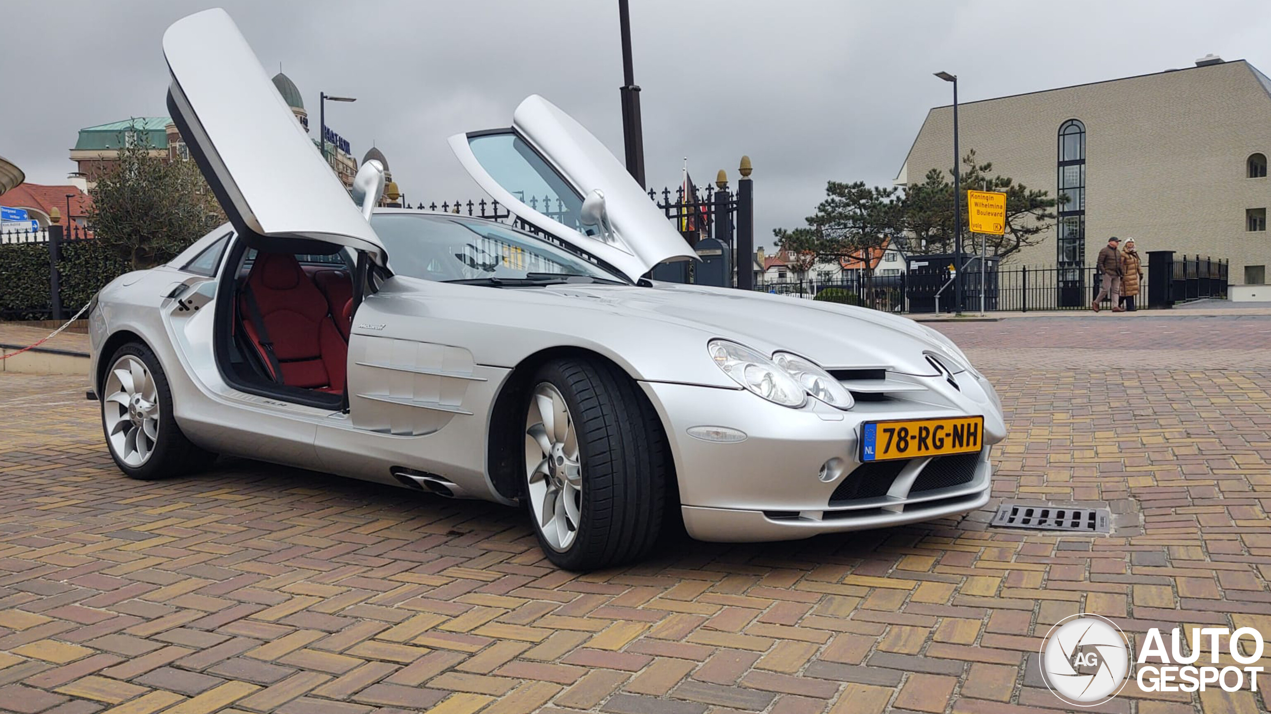 Mercedes-Benz SLR McLaren