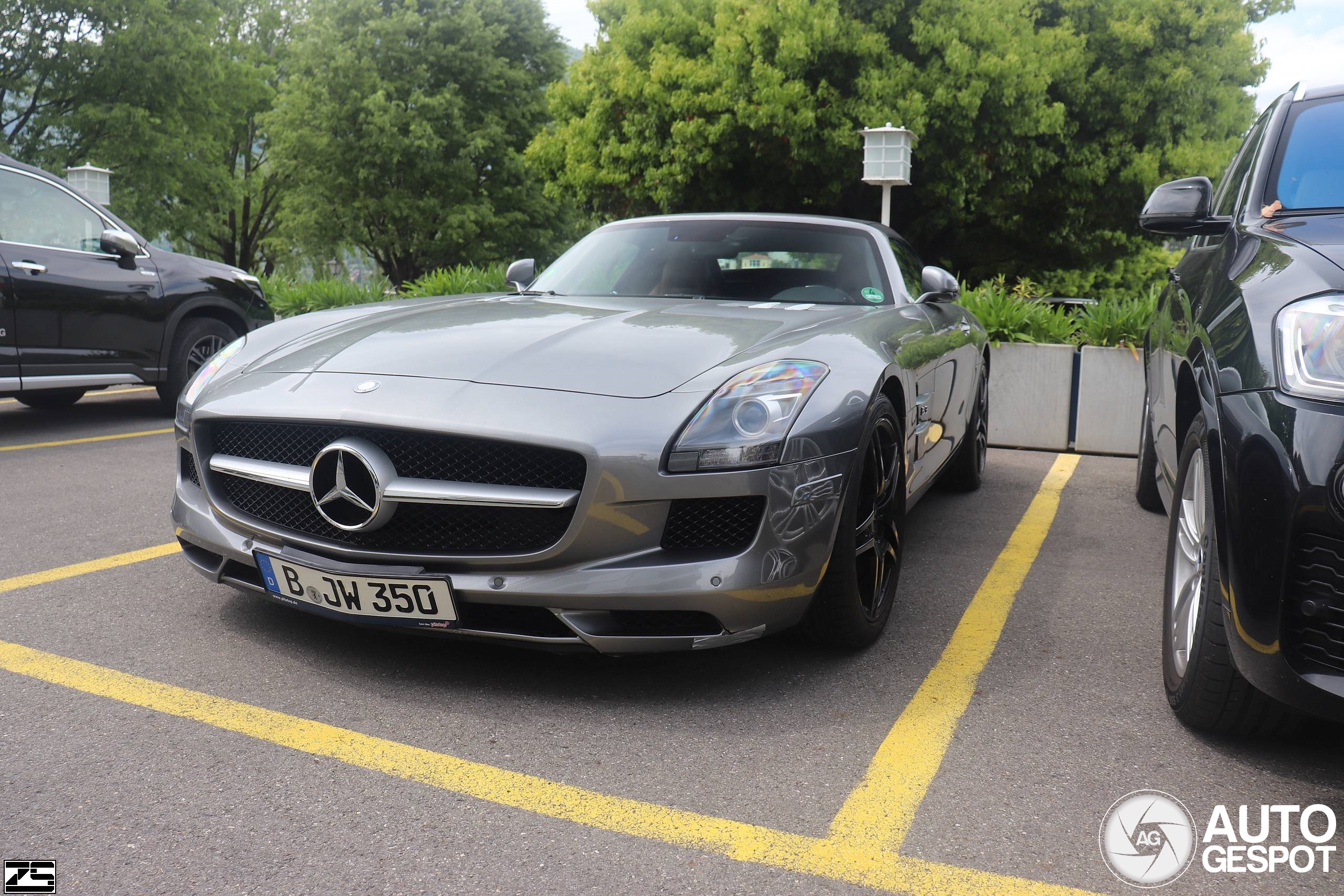 Mercedes-Benz SLS AMG Roadster