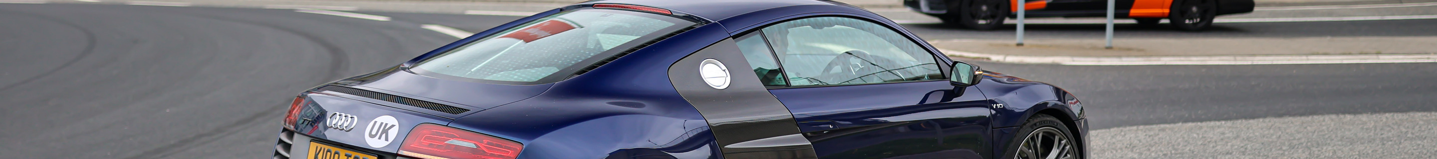 Audi R8 V10 Plus 2013