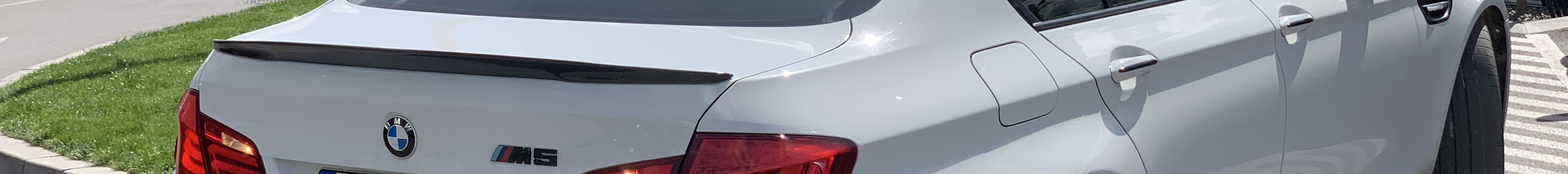 BMW M5 F10 2011