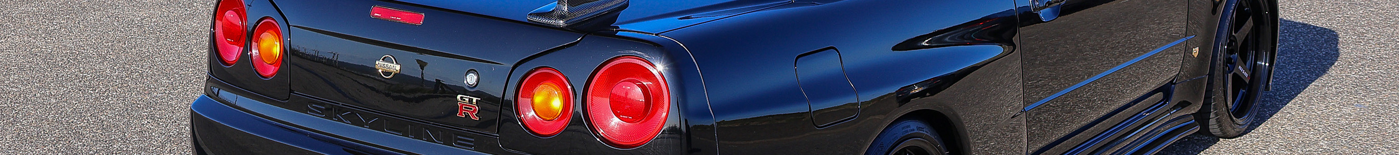 Nissan Skyline R34 GT-R