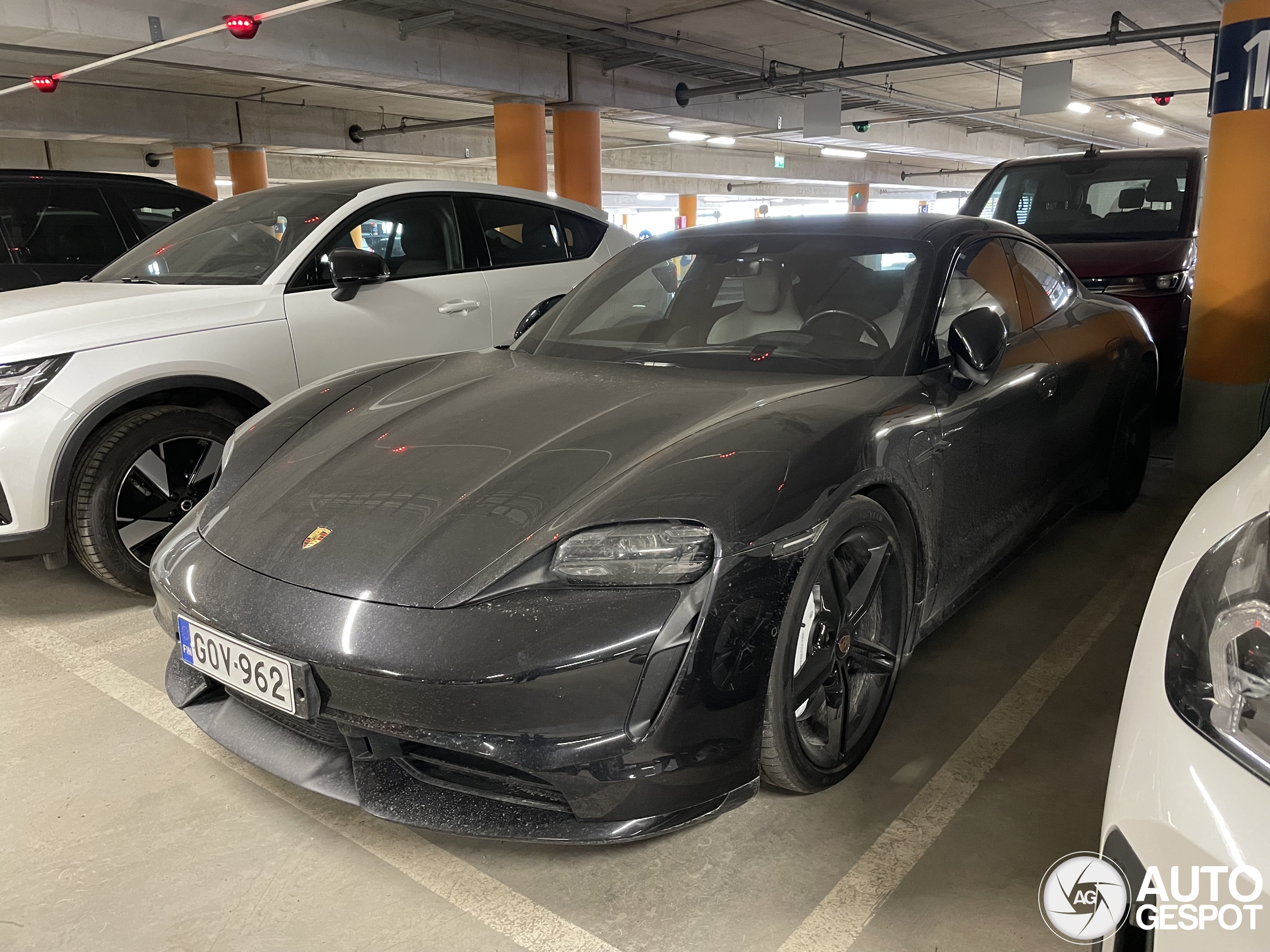 Porsche Taycan Turbo