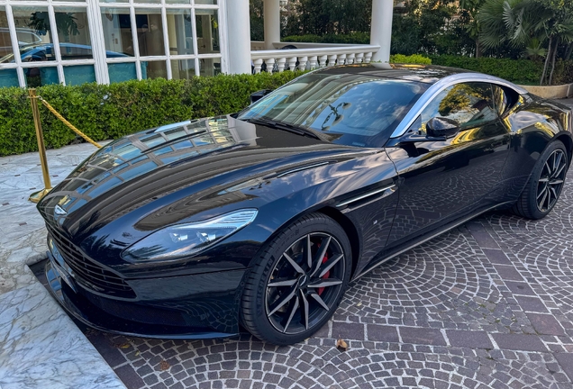 Aston Martin DB11