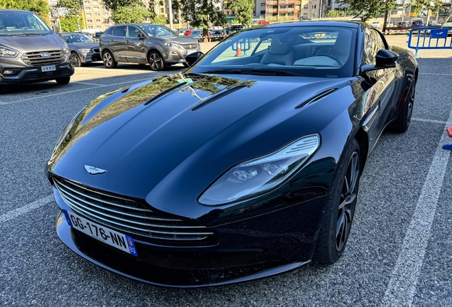 Aston Martin DB11