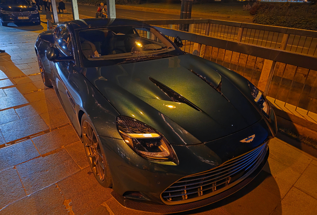 Aston Martin Vanquish 2025