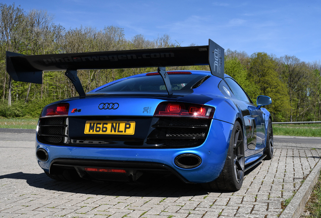 Audi R8 V10