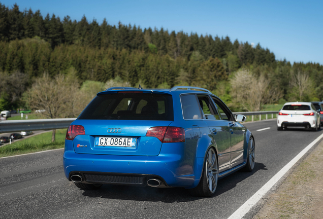 Audi RS4 Avant B7