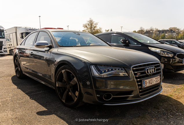 Audi S8 D4