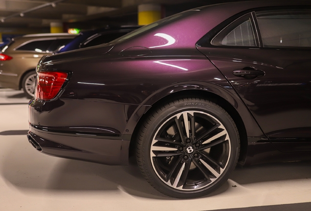 Bentley Flying Spur Hybrid