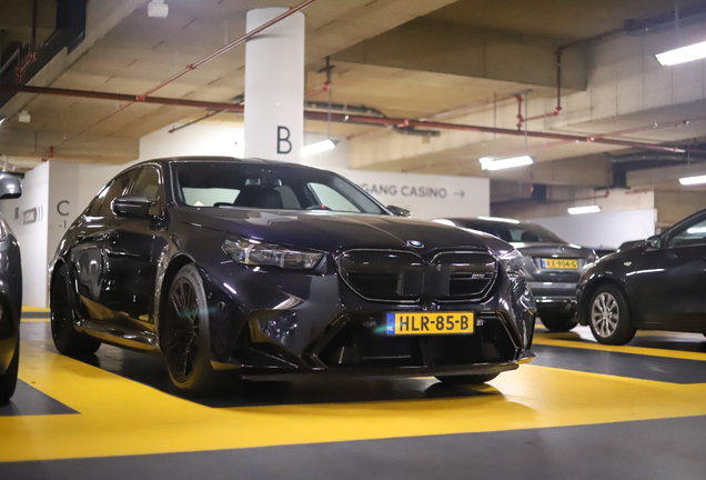 BMW M5 G90