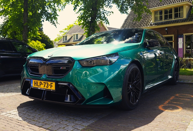 BMW M5 G90